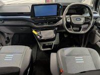 USED 2025 25 FORD TOURNEO CUSTOM 2.5 340 Duratec 11.8kWh Active Minibus Double Cab 5dr Petrol Plug-in Hybrid Auto L1 Euro 6 (232 ps) 