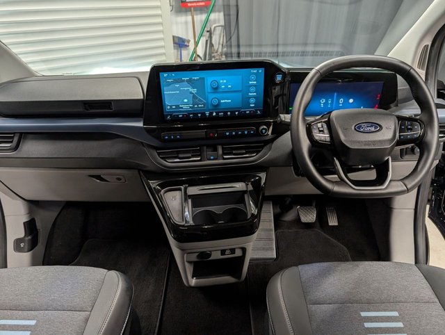 View our FORD TOURNEO CUSTOM