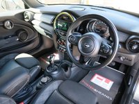 USED 2018 68 MINI HATCH 1.5 Cooper GPF Hatchback 3dr Petrol Steptronic Euro 6 (s/s) (136 ps) FSH APPLE CARPLAY MINI VISUAL BOOST