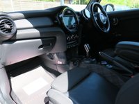 USED 2018 68 MINI HATCH 1.5 Cooper GPF Hatchback 3dr Petrol Steptronic Euro 6 (s/s) (136 ps) FSH APPLE CARPLAY MINI VISUAL BOOST