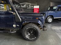 USED 2000 X LAND ROVER DEFENDER 110 STATIONWAGON 2.5 TD5  2000 LANDROVER DEFENDER 110 FACTORY STATIONWAGON 2.5 TD5 - 11 SEATS - SERVICE HISTORY TO 160K MILES - FULL LENGTH ROOF RACK - MOMO STEERING WHEEL - TOWBAR - SNORKLE - BF GOODRICH TYRES AND OFF ROAD WHEELS
