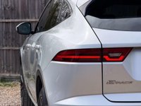 USED 2019 19 JAGUAR E-PACE 2.0 E-Pace R-Dynamic SE D AWD Auto 4WD 5dr Sat Nav Heated Seats Pan Roof