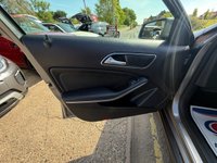 USED 2017 67 MERCEDES-BENZ GLA 2.1 GLA200d SE (Executive) SUV 5dr Diesel Manual Euro 6 (s/s) (136 ps) 