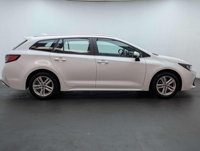 USED 2022 72 TOYOTA COROLLA 1.8 Corolla Icon Tech HEV CVT 5dr CLICK & COLLECT/ HOME DELIVERY