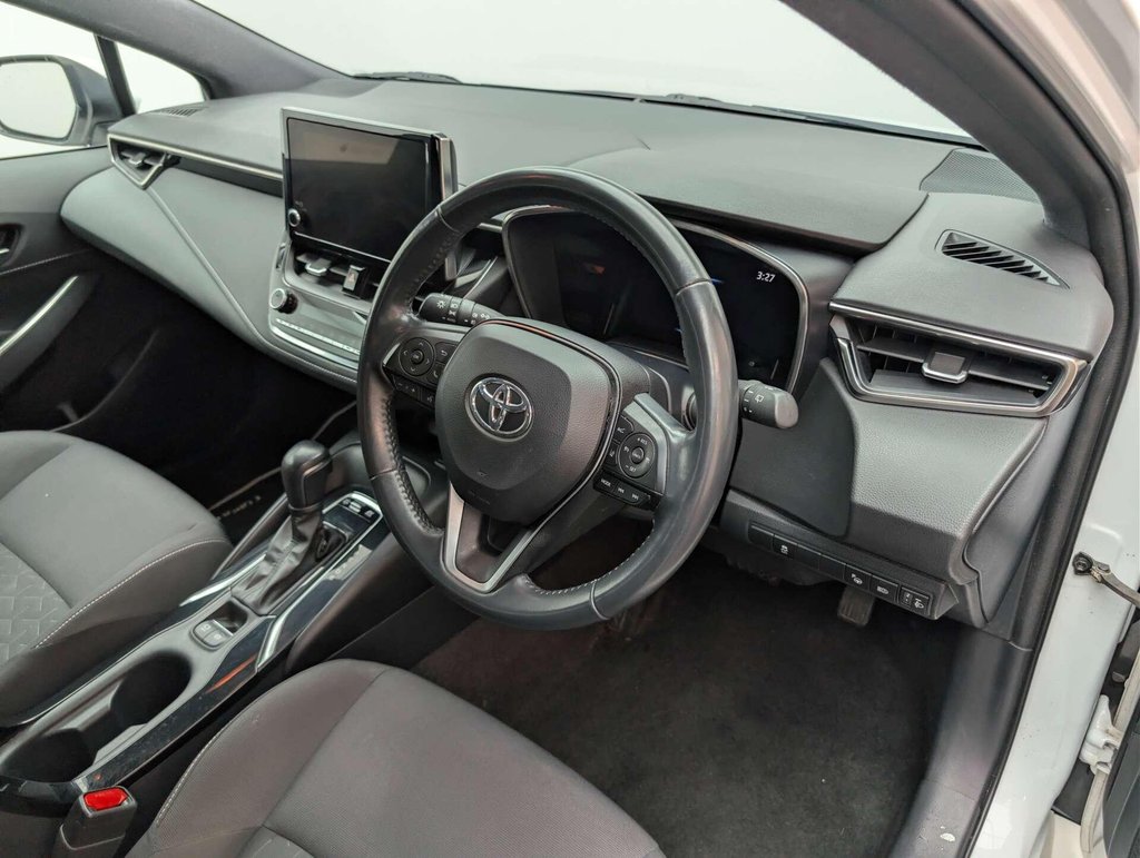 Used 2022 72 TOYOTA COROLLA 1.8 Corolla Icon Tech HEV CVT 5dr CLICK & COLLECT/ HOME DELIVERY