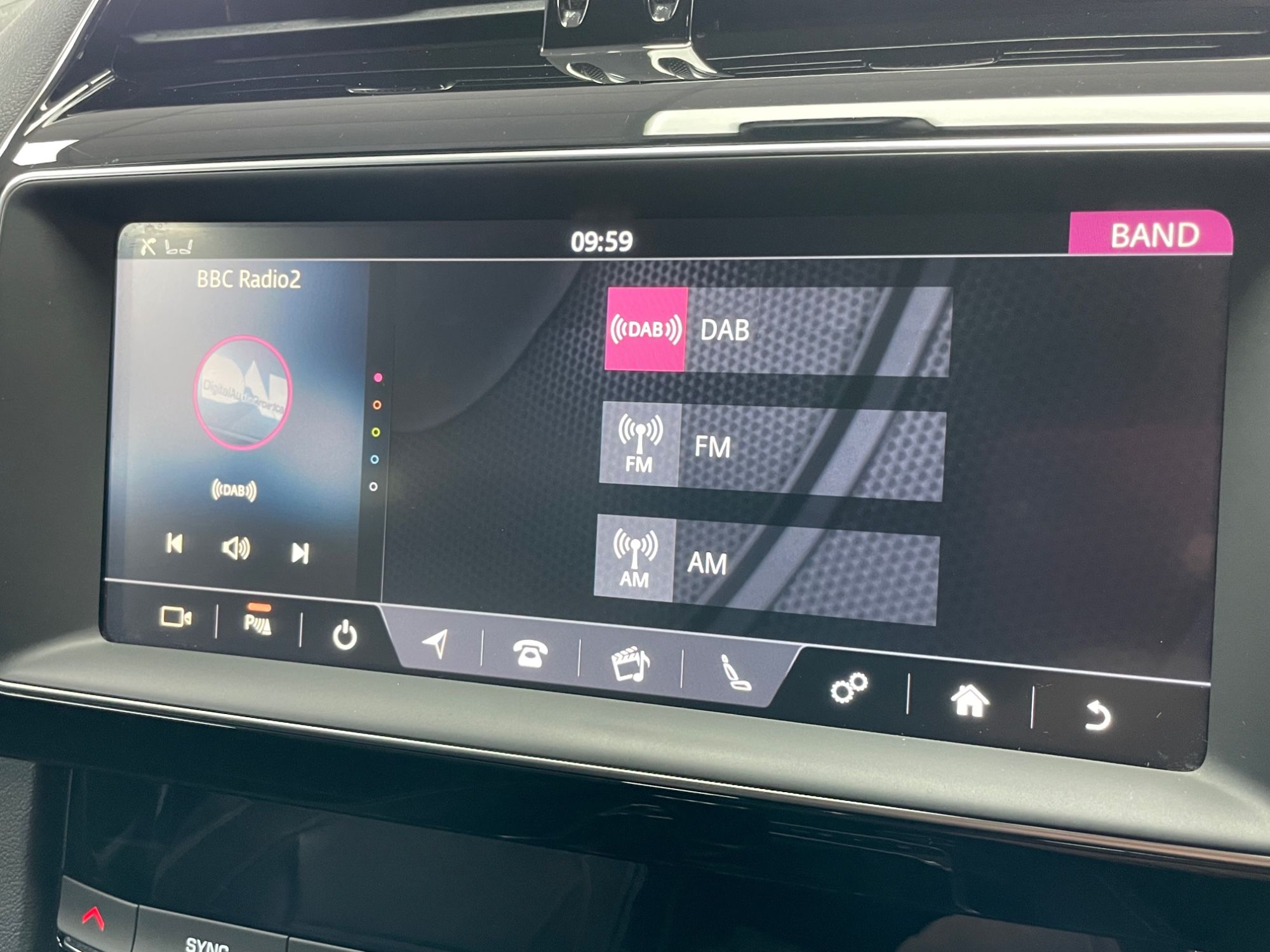 USED 2018 68 JAGUAR F-PACE 2.0 D165 R-Sport SUV 5dr Diesel Manual Euro 6 (s/s) (163 ps) 