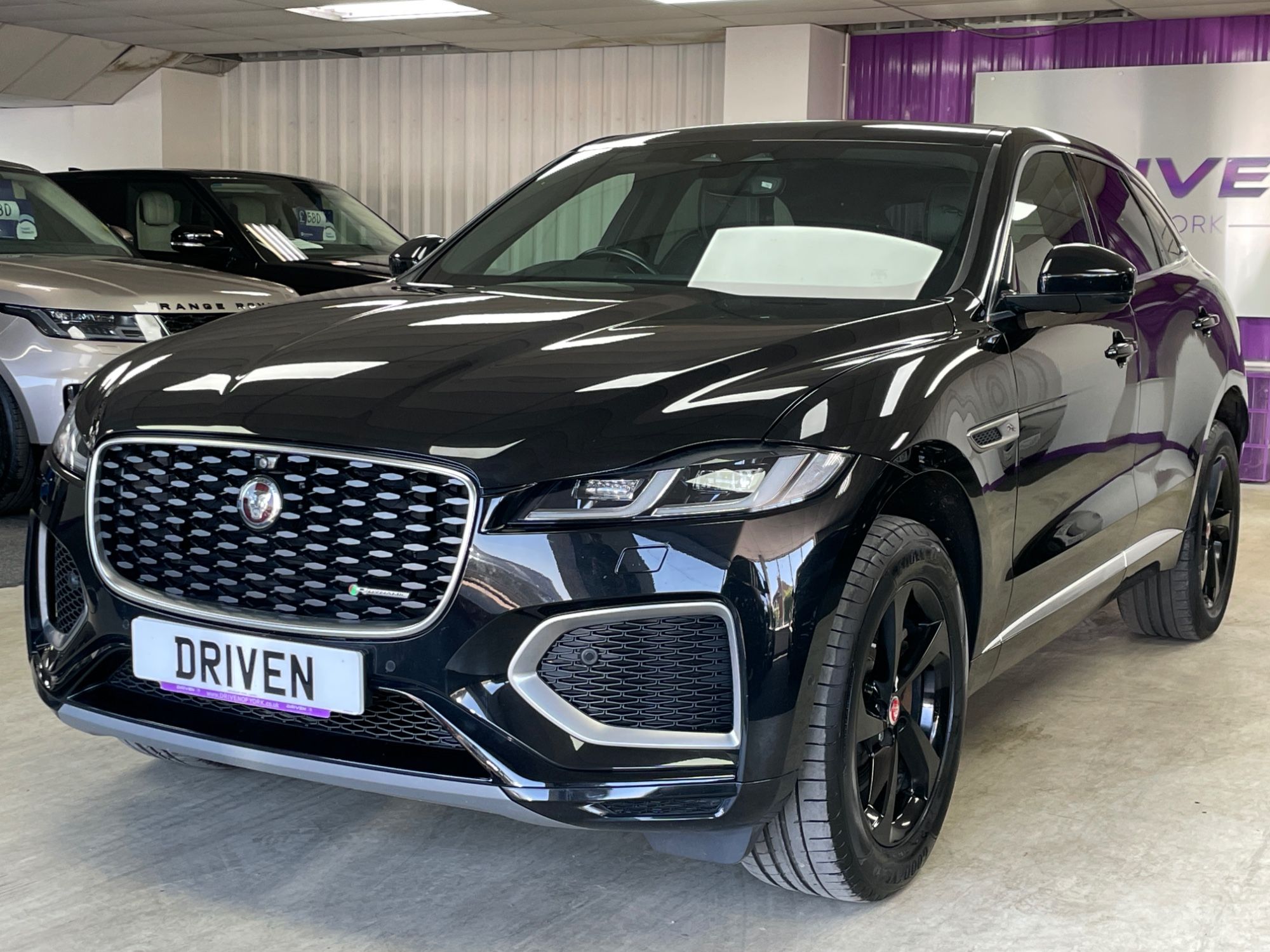 USED 2021 21 JAGUAR F-PACE 2.0 D165 MHEV R-Dynamic S SUV 5dr Diesel Auto AWD Euro 6 (s/s) (163 ps) 
