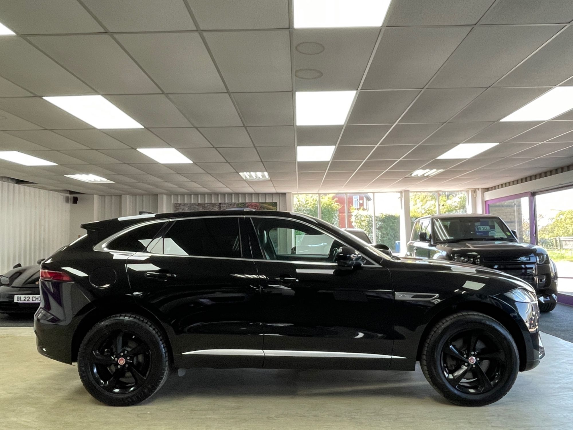 USED 2021 21 JAGUAR F-PACE 2.0 D165 MHEV R-Dynamic S SUV 5dr Diesel Auto AWD Euro 6 (s/s) (163 ps) 