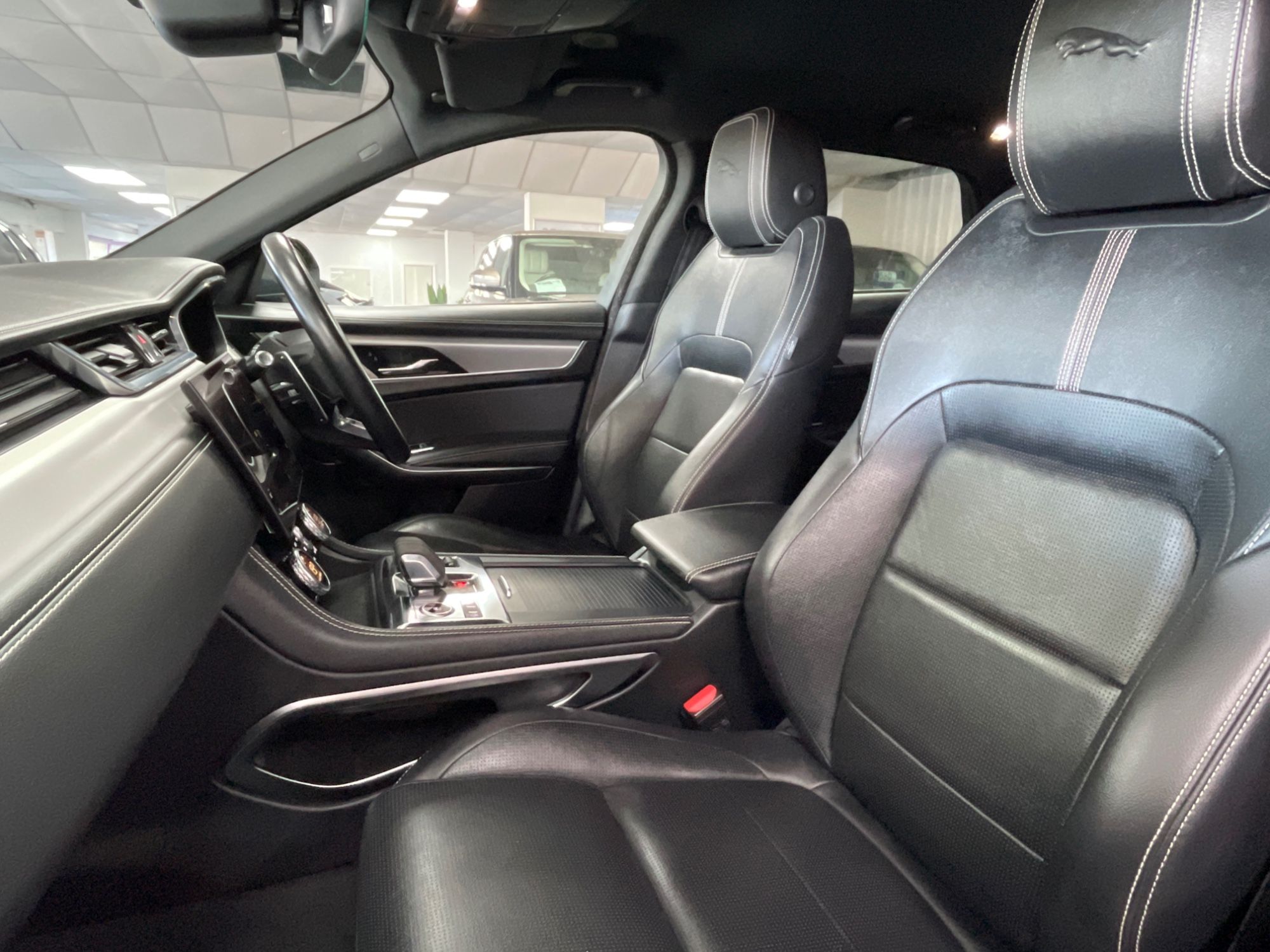 USED 2021 21 JAGUAR F-PACE 2.0 D165 MHEV R-Dynamic S SUV 5dr Diesel Auto AWD Euro 6 (s/s) (163 ps) 