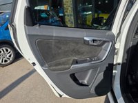 USED 2017 67 VOLVO XC60 2.0 D4 R-Design Nav SUV 5dr Diesel Manual Euro 6 (s/s) (190 ps) 6 MONTHS RAC WARRANTY 2 KEYS
