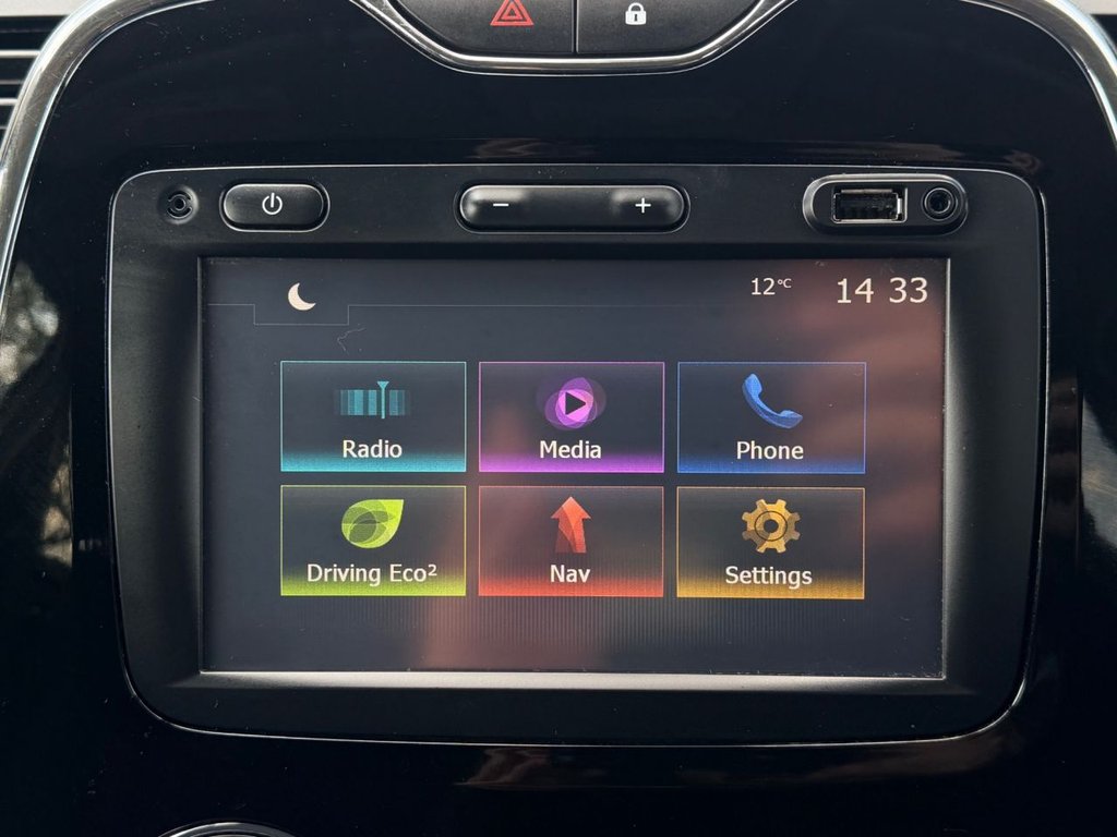 USED 2016 66 RENAULT CAPTUR 0.9 TCe ENERGY Dynamique S Nav SUV 5dr Petrol Manual Euro 6 (s/s) (90 ps) 5 Services|SatNav|&pound;35 Road Tax|Sensors|