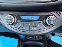 USED 2020 70 TOYOTA YARIS 1.5 VVT-h Y20 Bi-tone Hatchback 5dr Petrol Hybrid Auto  Sat Nav, Rev Cam, Climate