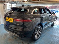 USED 2022 72 JAGUAR F-PACE 2.0 P400e 17.1kWh R-Dynamic SE SUV 5dr Petrol Plug-in Hybrid Auto AWD Euro 6 (s/s) (404 ps)+2 KEYS+1 FORMER KEEPER+HISTORY+2 CABLES+PANORAMIC SUNROOF+CLIMATE+PARK CONTROL WITH CAMERA+MEDIA+NAV+BLUETOOTH+DIGITAL DASH+FULL LEATHER HEATED SEATS+21
