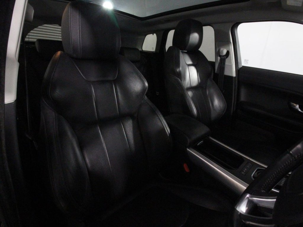USED 2019 P LAND ROVER RANGE ROVER EVOQUE 2.0 TD4 SE Tech SUV 5dr Diesel Auto 4WD Euro 6 (s/s) (180 ps) PANORAMIC ROOF