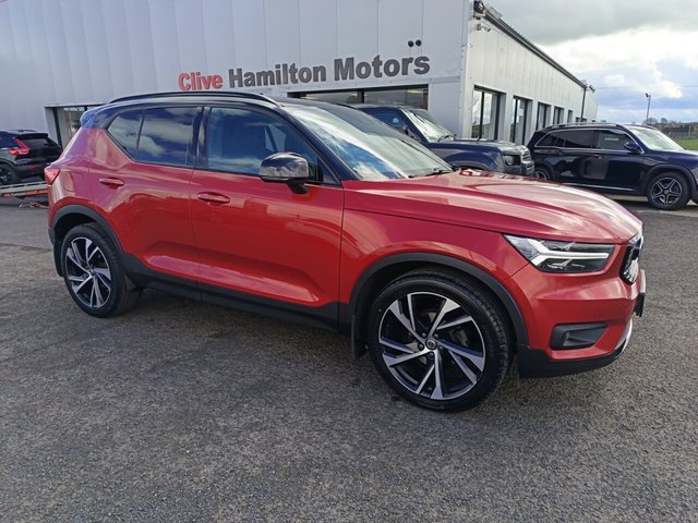 View our VOLVO XC40