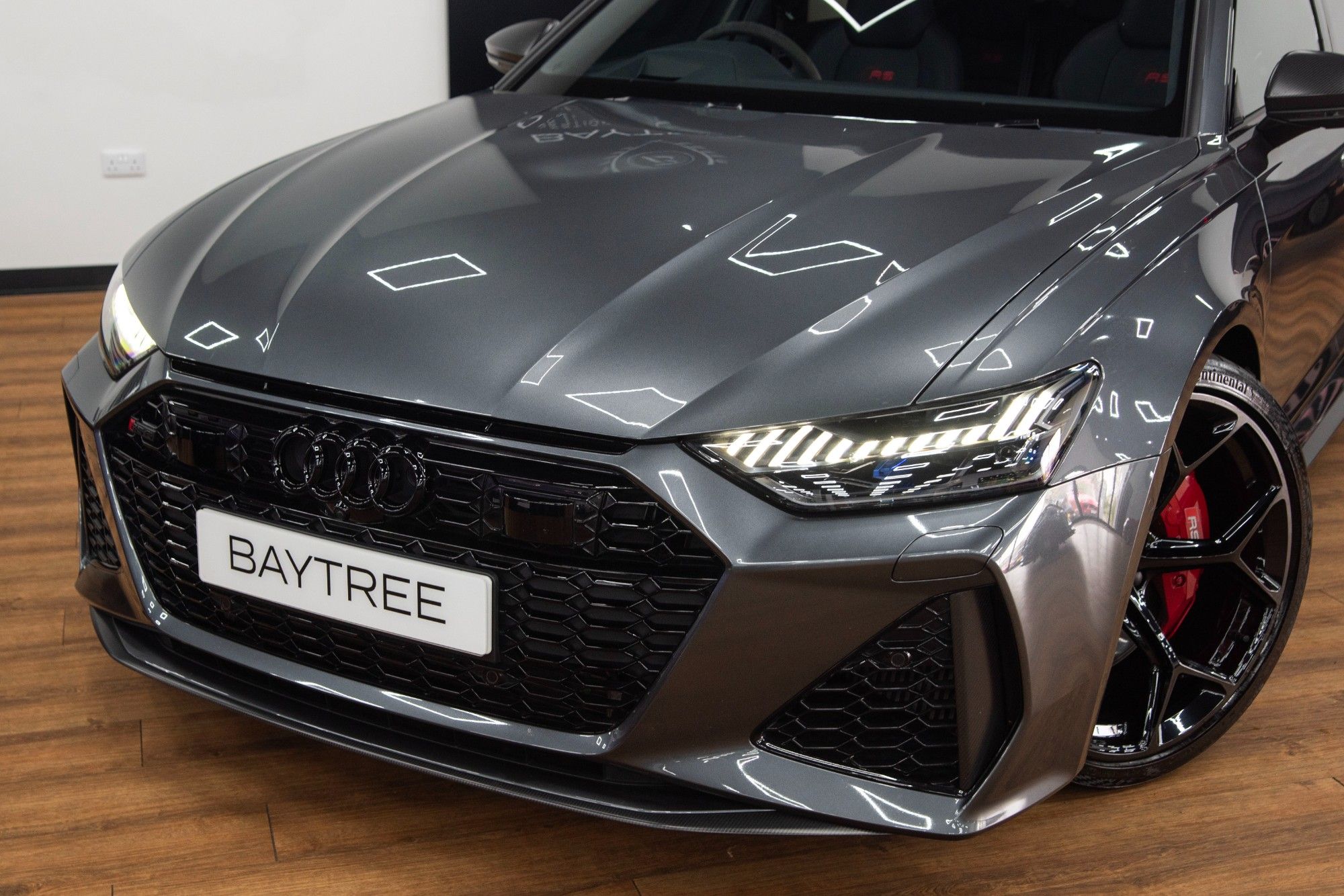 USED 2024 E AUDI RS6 AVANT 4.0 TFSI V8 Performance Carbon Vorsprung  