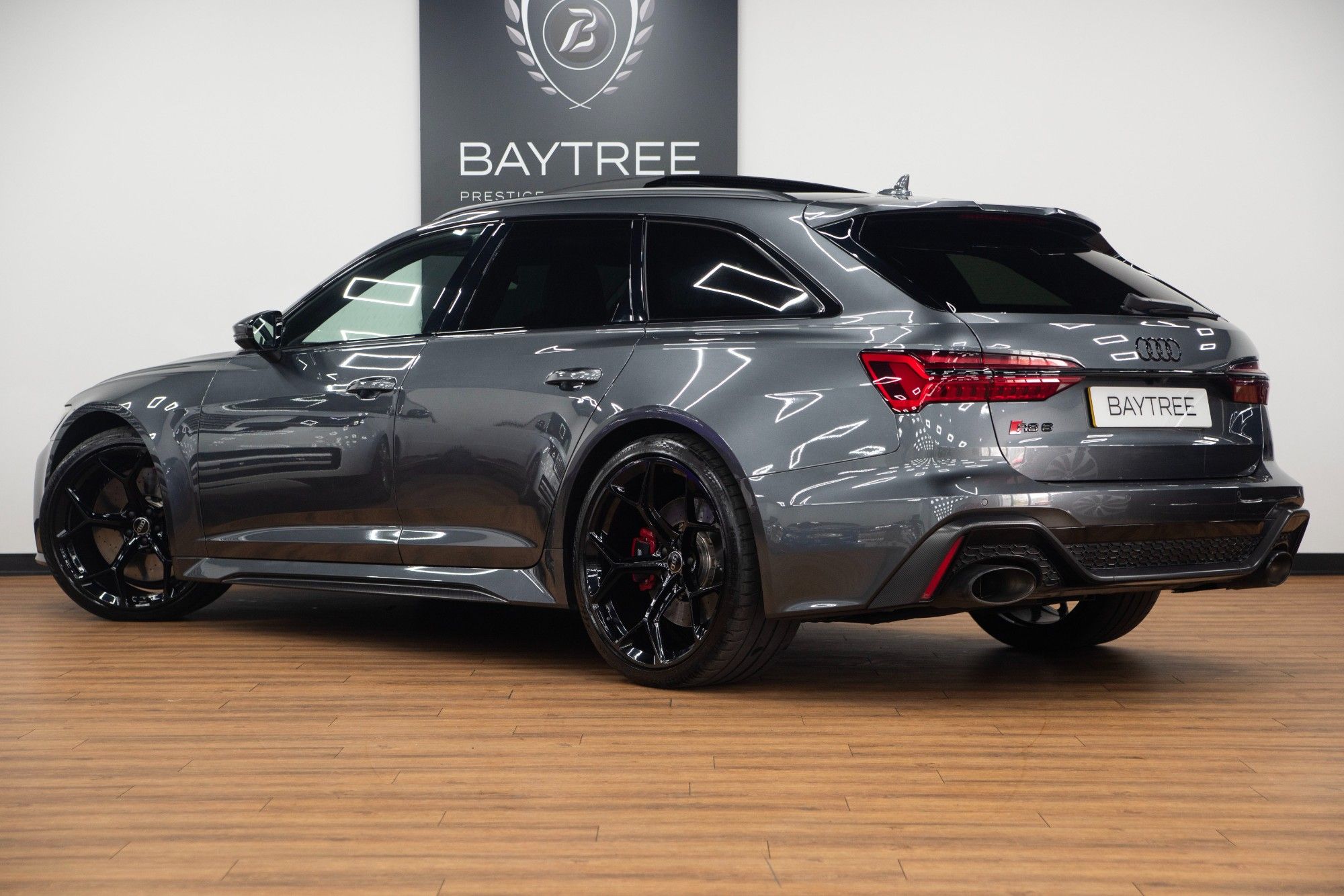USED 2024 E AUDI RS6 AVANT 4.0 TFSI V8 Performance Carbon Vorsprung  