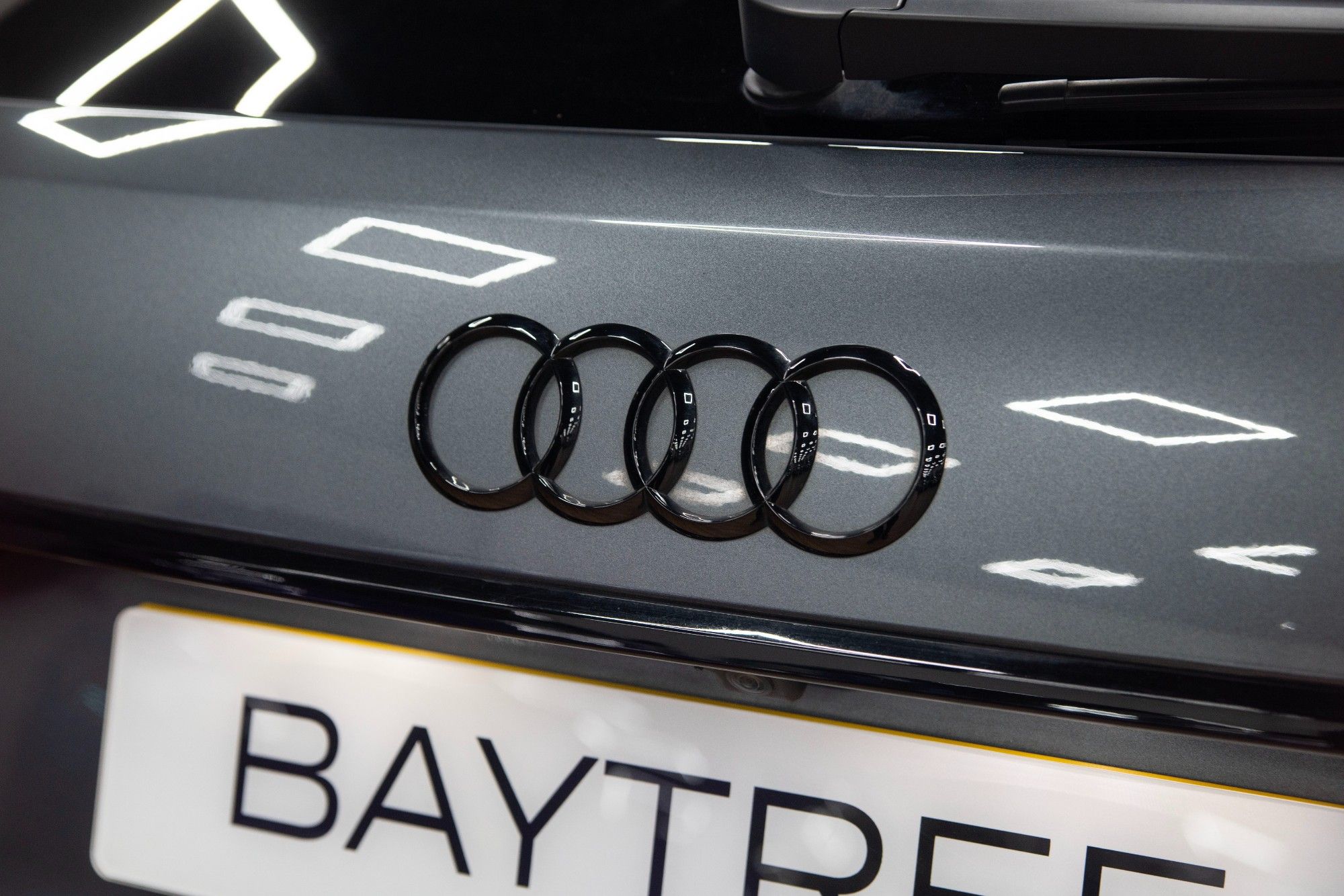 USED 2024 E AUDI RS6 AVANT 4.0 TFSI V8 Performance Carbon Vorsprung  