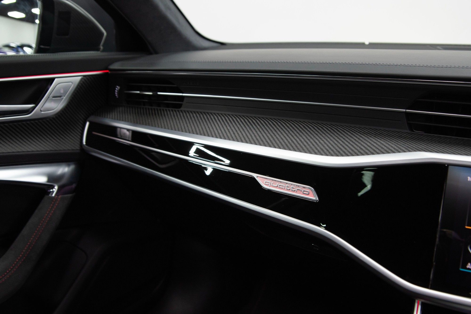 USED 2024 E AUDI RS6 AVANT 4.0 TFSI V8 Performance Carbon Vorsprung  
