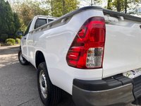 USED 2018 68 TOYOTA HI-LUX 2.4 D-4D Active Pickup 2dr Diesel Manual 4WD Euro 6 (3.5t) (150 ps) 