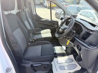 USED 2018 68 FORD TRANSIT CUSTOM White 2.0 300 EcoBlue panel van, 94,000 miles, Euro 6, ULEZ compliant, 6-speed manual, Aftermarket Touchscreen, Reverse Camera, Bluetooth. No VAT! This 2018 Ford Transit Custom offers excellent peace of mind with its MOT valid until December 2026. This 2.0 300 EcoBlue L1 H1 Euro 6 5dr model is equipped with a reliable 2.0L Diesel Engine and meets Euro 6 emissions standards. For your entertainment and connectivity needs, it features an AM-FM Radio with USB and Bluetooth, along with an Emergency Assistance function. The ICE Pack 12 provides a single DIN sized audio unit, also including Bluetooth functionality and a aftermarket touchscreen di