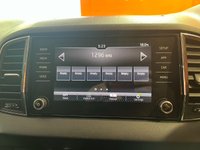 USED 2019 68 SKODA KAROQ 2.0 TDI SE SUV 5dr Diesel Manual 4WD Euro 6 (s/s) (150 ps) 17" Alloys. Cruise. DAB.