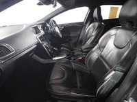 USED 2019 69 VOLVO V40 1.5 T3 R-Design Edition Hatchback 5dr Petrol Auto Euro 6 (s/s) (152 ps) 