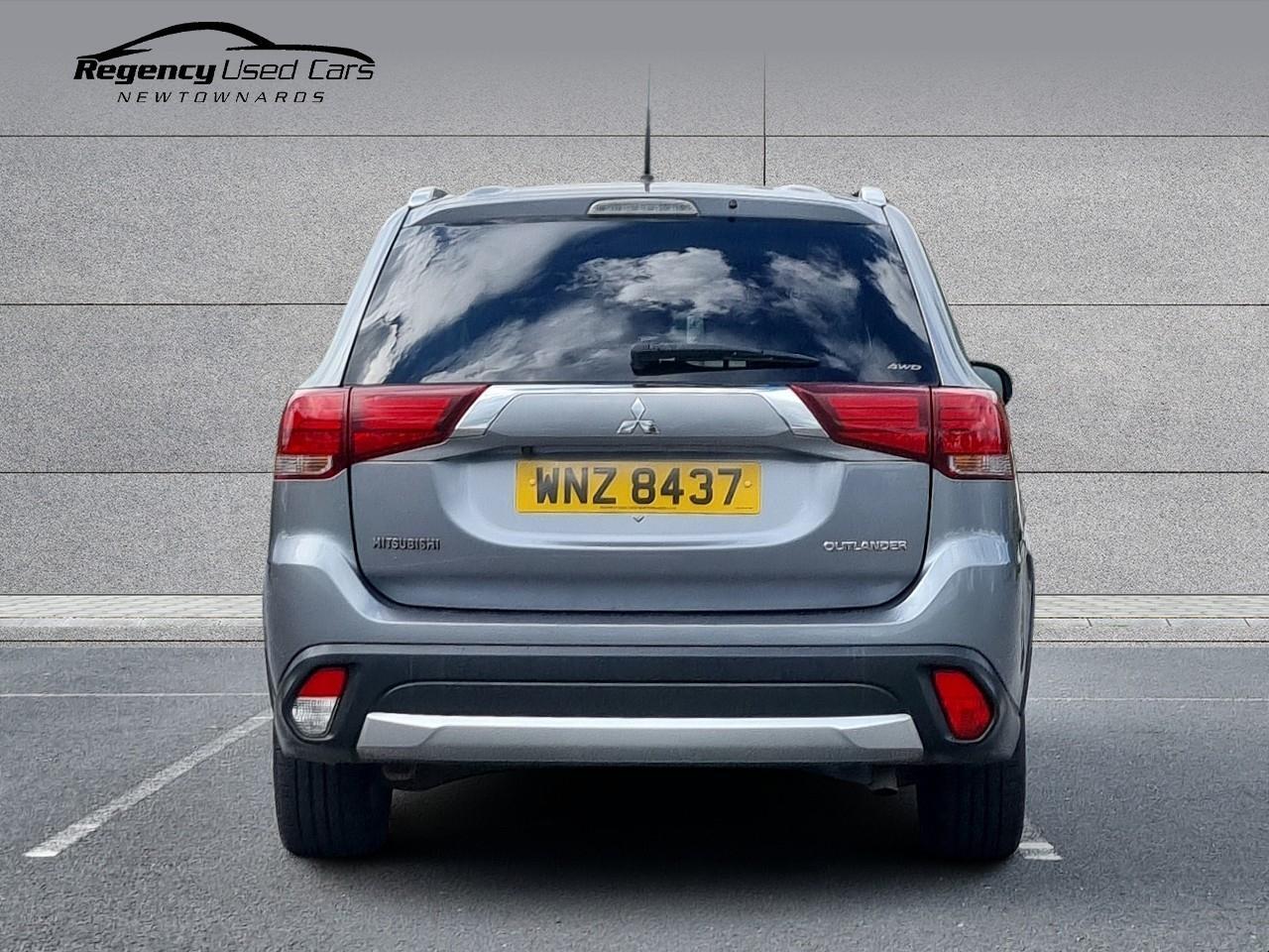 2016 MITSUBISHI OUTLANDER 2.2 DI-D GX4 4WD Euro 6 (s/s) 5dr - vehicle photo 6 for sale on PureCar