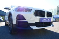 USED 2021 21 BMW X2 1.5 25e 10kWh Sport SUV 5dr Petrol Plug-in Hybrid Auto xDrive Euro 6 (s/s) (220 ps) ALPINE WHITE PAINTWORK + APPLE CARPLAY + PARK SENSORS + NAV