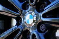 USED 2021 21 BMW X2 1.5 25e 10kWh Sport SUV 5dr Petrol Plug-in Hybrid Auto xDrive Euro 6 (s/s) (220 ps) ALPINE WHITE PAINTWORK + APPLE CARPLAY + PARK SENSORS + NAV