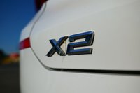 USED 2021 21 BMW X2 1.5 25e 10kWh Sport SUV 5dr Petrol Plug-in Hybrid Auto xDrive Euro 6 (s/s) (220 ps) ALPINE WHITE PAINTWORK + APPLE CARPLAY + PARK SENSORS + NAV