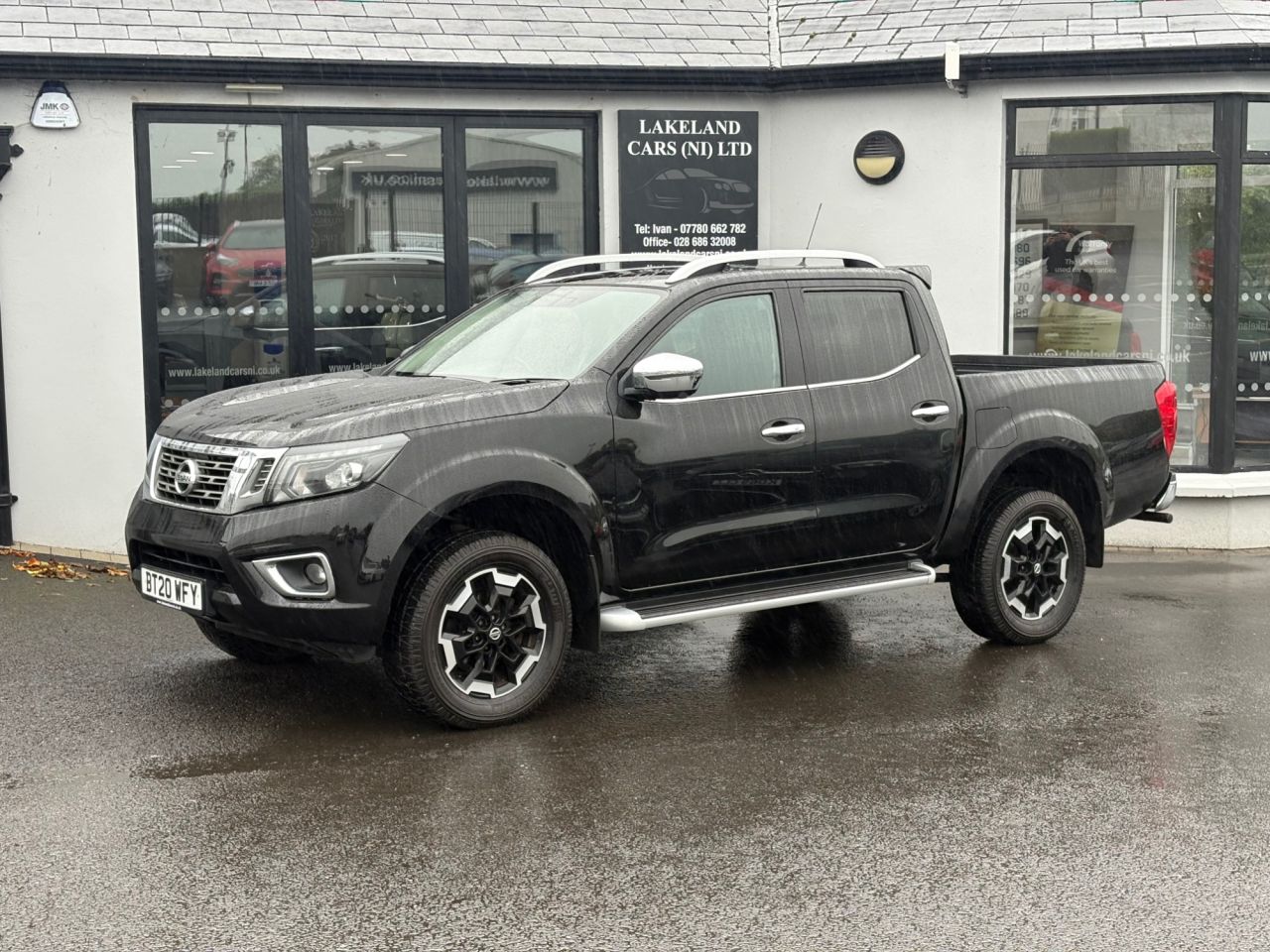 2020 NISSAN NAVARA 2.3 dCi Tekna Pickup Double Cab 4dr Diesel Auto 4WD Euro 6 (190 ps) - vehicle photo 2 for sale on PureCar