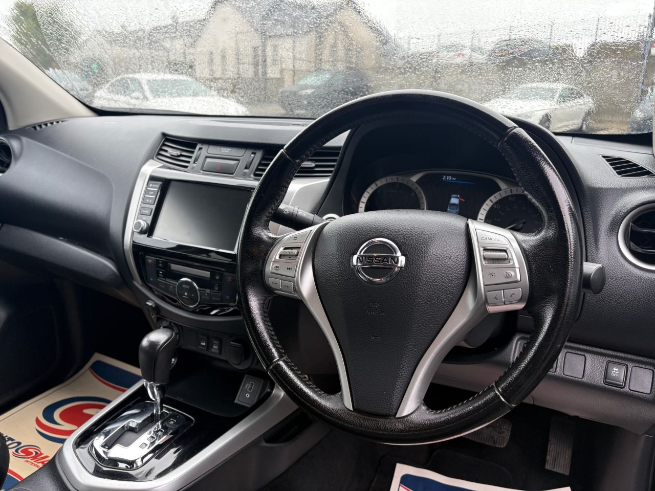 2020 NISSAN NAVARA 2.3 dCi Tekna Pickup Double Cab 4dr Diesel Auto 4WD Euro 6 (190 ps) - vehicle photo 9 for sale on PureCar