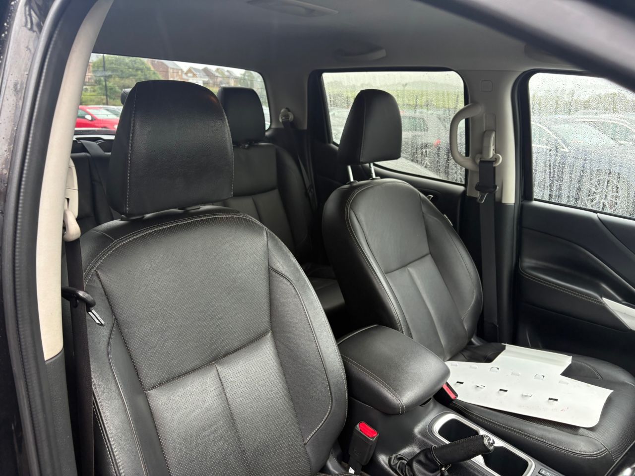 2020 NISSAN NAVARA 2.3 dCi Tekna Pickup Double Cab 4dr Diesel Auto 4WD Euro 6 (190 ps) - vehicle photo 11 for sale on PureCar