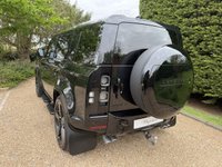 USED 2022 71 LAND ROVER DEFENDER 110 5.0 P525 V8 SUV 5dr Petrol Auto 4WD Euro 6 (s/s) (525 ps) SIDE STEPS,E,TOWBAR,PAN ROOF