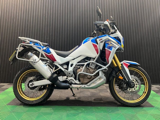 View our HONDA CRF1100L AFRICA TWIN ADVENTURE SPORTS