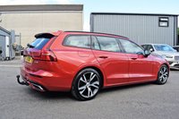 USED 2019 N VOLVO V60 2.0 D4 R-Design Estate 5dr Diesel Auto Euro 6 (s/s) (190 ps) FULL SERVICE HISTORY  .  APPLE CARPLAY  .  REVERSING CAMERA
