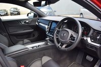 USED 2019 N VOLVO V60 2.0 D4 R-Design Estate 5dr Diesel Auto Euro 6 (s/s) (190 ps) FULL SERVICE HISTORY  .  APPLE CARPLAY  .  REVERSING CAMERA