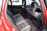 USED 2019 N VOLVO V60 2.0 D4 R-Design Estate 5dr Diesel Auto Euro 6 (s/s) (190 ps) FULL SERVICE HISTORY  .  APPLE CARPLAY  .  REVERSING CAMERA