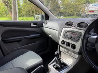 USED 2010 59 FORD FOCUS 1.6 Zetec S Hatchback 5dr Petrol Manual (157 g/km, 113 bhp) 