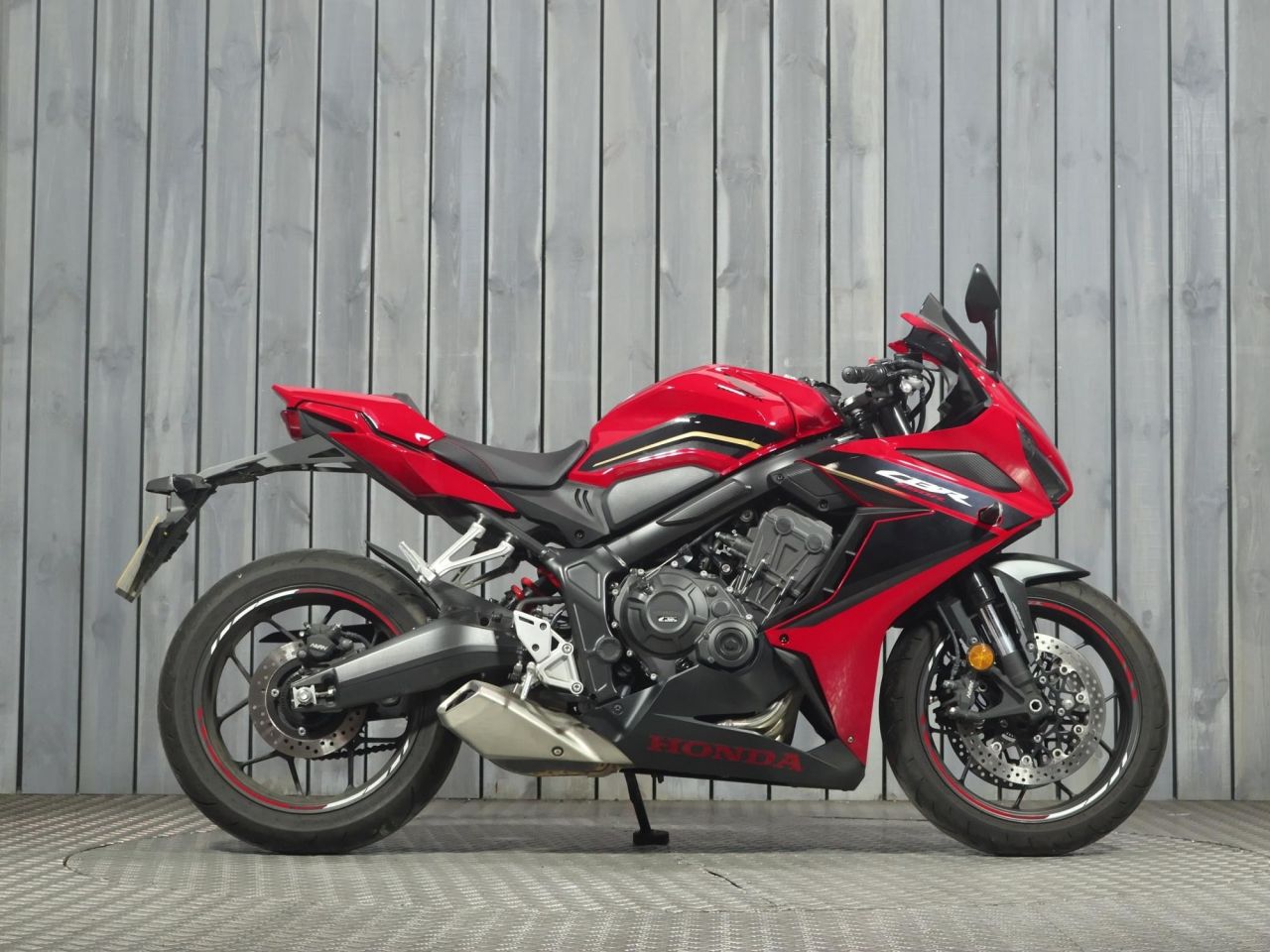HONDA CBR650R