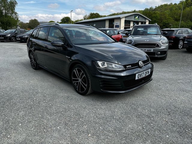 View our VOLKSWAGEN GOLF