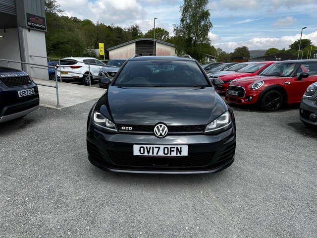 View our VOLKSWAGEN GOLF
