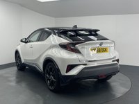 USED 2019 68 TOYOTA C-HR 1.8 VVT-h Dynamic SUV 5dr Petrol Hybrid CVT Euro 6 (s/s) (122 ps) MAIN DEALER HISTORY + SAT NAV