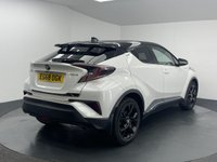 USED 2019 68 TOYOTA C-HR 1.8 VVT-h Dynamic SUV 5dr Petrol Hybrid CVT Euro 6 (s/s) (122 ps) MAIN DEALER HISTORY + SAT NAV