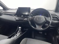 USED 2019 68 TOYOTA C-HR 1.8 VVT-h Dynamic SUV 5dr Petrol Hybrid CVT Euro 6 (s/s) (122 ps) MAIN DEALER HISTORY + SAT NAV
