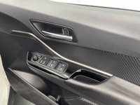 USED 2019 68 TOYOTA C-HR 1.8 VVT-h Dynamic SUV 5dr Petrol Hybrid CVT Euro 6 (s/s) (122 ps) MAIN DEALER HISTORY + SAT NAV