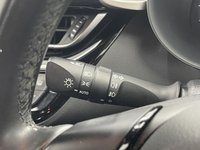USED 2019 68 TOYOTA C-HR 1.8 VVT-h Dynamic SUV 5dr Petrol Hybrid CVT Euro 6 (s/s) (122 ps) MAIN DEALER HISTORY + SAT NAV