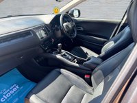 USED 2020 69 HONDA HR-V 1.6 i-DTEC EX SUV 5dr Diesel Manual Euro 6 (s/s) (120 ps) Mot 19th April 2027, + Full Honda History, 6 Services, + 1 Previous Owner, last keeper 2022, + 3 Months Warranty, + ULEZ compliant, + Front/rear sensors, + Reverse camera, + Sat nav, + Heated front seats, + Panoramic sunroof, + Bluetooth, + Climate control, + Lane/front assist, + DAB radio, + Cruise with limiter, + USB/HDMI ports, + Auto lights/wipers, + Traffic sign recognition, + Folding mirrors, + LED headlights with high beam assist, + Isofix, + Alloy wheels