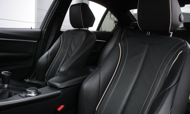 View our BMW 3 SERIES